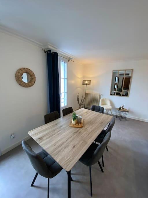 Studio +++ Tres Agreable En Centre Ville Doué-la-Fontaine Exterior foto